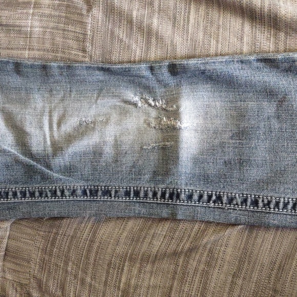 Miss Me Boy Cut Slightly distressed jeans size 27 - Picture 4 of 14
